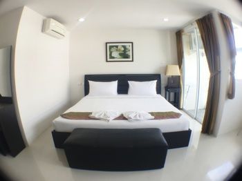 J And N Mansion 2 Lejlighed Patong